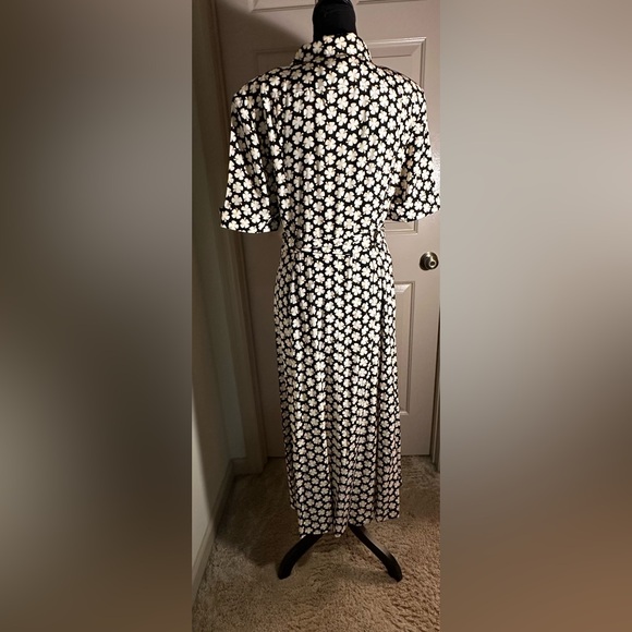 Vintage Beautiful Escada Black/White/Tan Dress by Margaretha Ley - Picture 3 of 11